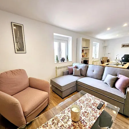 Rosa Leon2 4 Pers 60 M2 Villafane