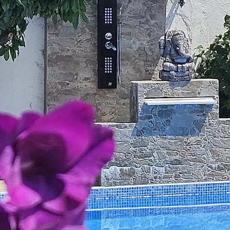 Rosa Leon2 4 Pers 60 M2